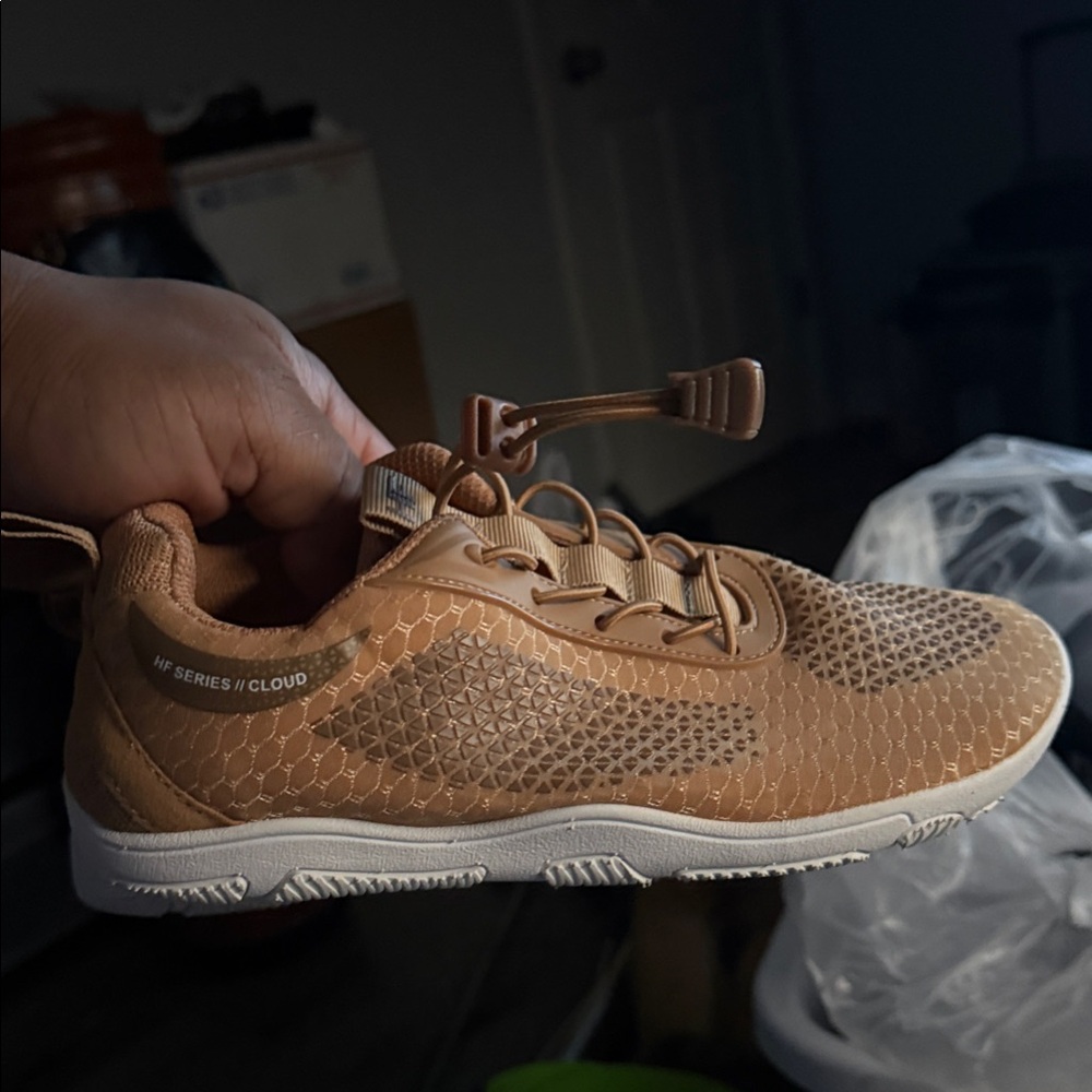 Hike Footwear HF Series Cloud Mesh Barefoot Sneaker M5/W7